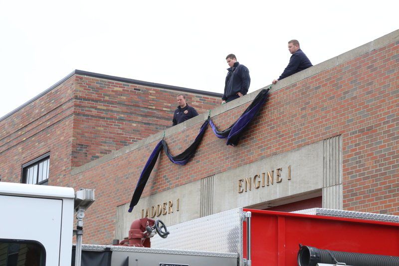 Community gathers to show respect for fallen firefighter